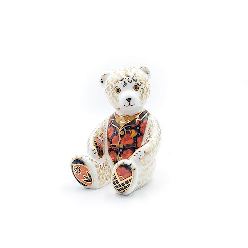 ROYAL CROWN DERBY PAPERWEIGHT
