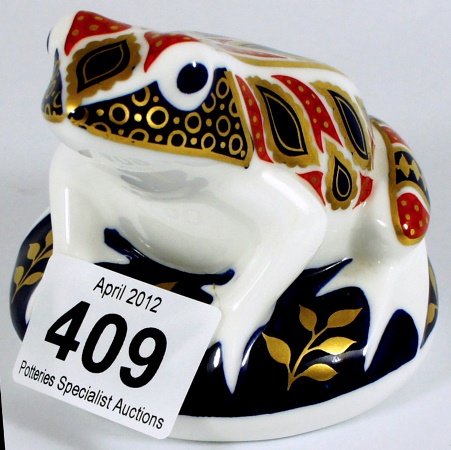 Royal Crown Derby Paperweight Frog