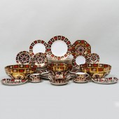 ROYAL CROWN DERBY PORCELAIN DI