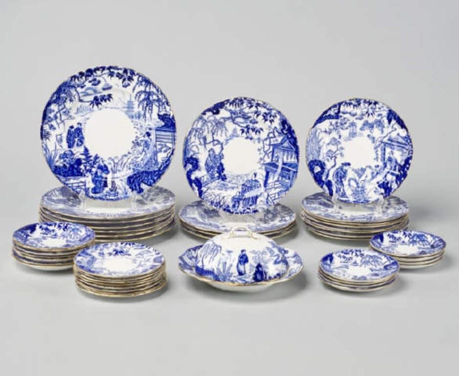 ROYAL CROWN DERBY TABLEWAREAn