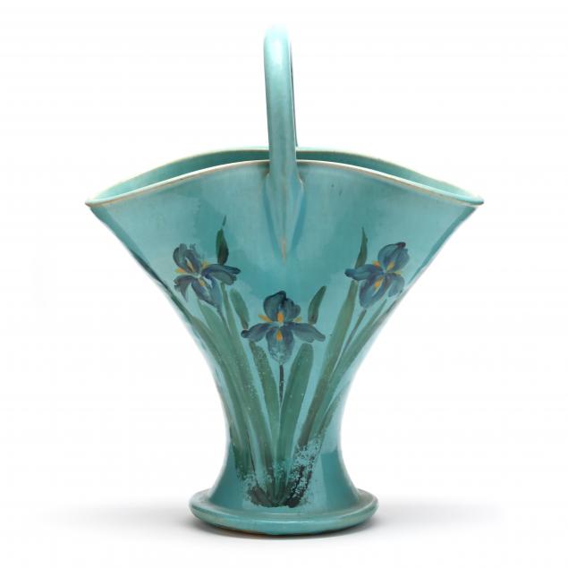 ROYAL CROWN POTTERY FLOWER