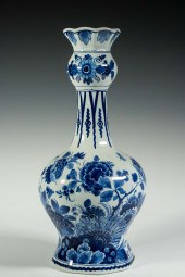 ROYAL DELFT VASE Dutch Blue an