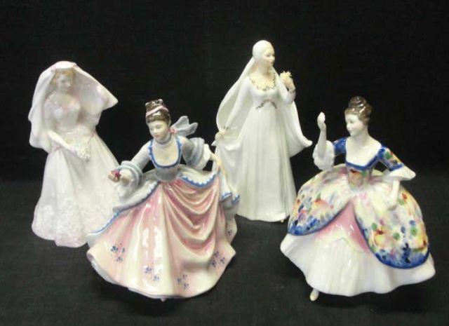ROYAL DOULTON. 4 Figurines. 2