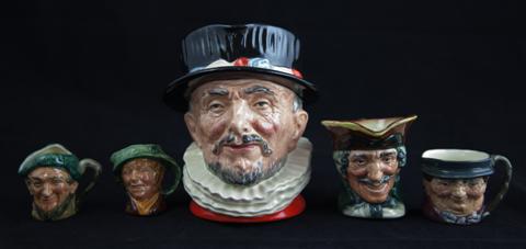 ROYAL DOULTON 'BEEFEATER' JUG AND