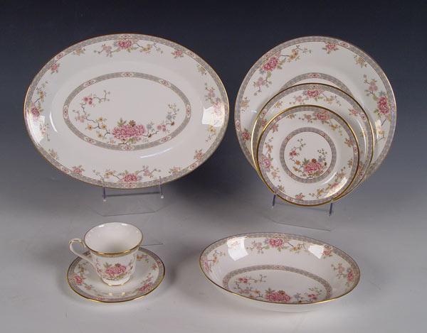 ROYAL DOULTON ''CANTON'' FINE