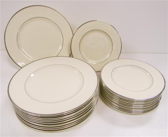 Royal Doulton ''Carolyn'' pattern