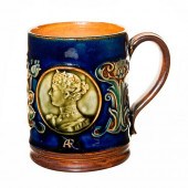 ROYAL DOULTON COMMEMORATIVE MU