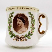 ROYAL DOULTON CORONATION OF QU