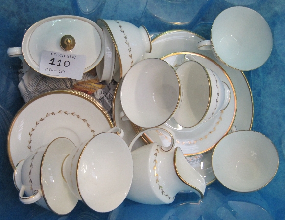 Royal Doulton Covington Part Tea