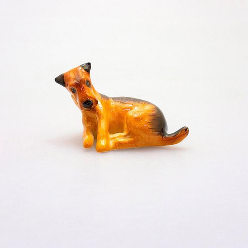ROYAL DOULTON DOG FIGURE,