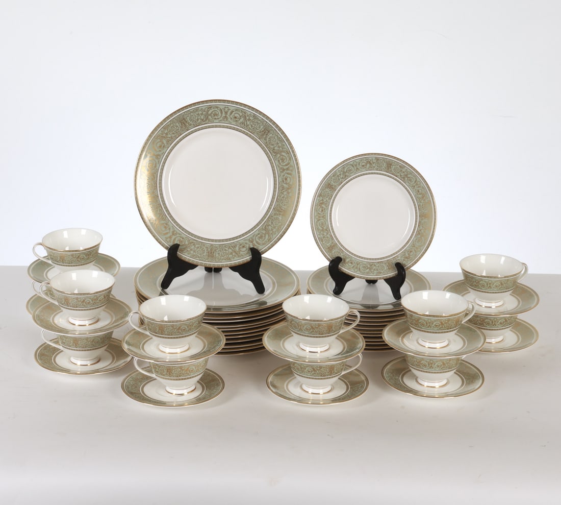 ROYAL DOULTON ENGLISH RENAISSANCE