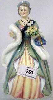 Royal Doulton Figure H M Queen