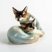 ROYAL DOULTON FIGURINE, FOXES
