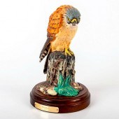 ROYAL DOULTON FIGURINE, KESTRE