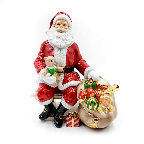ROYAL DOULTON FIGURINE, SANTA
