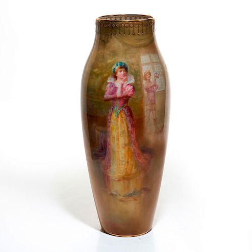 ROYAL DOULTON GEORGE WHITE VASE