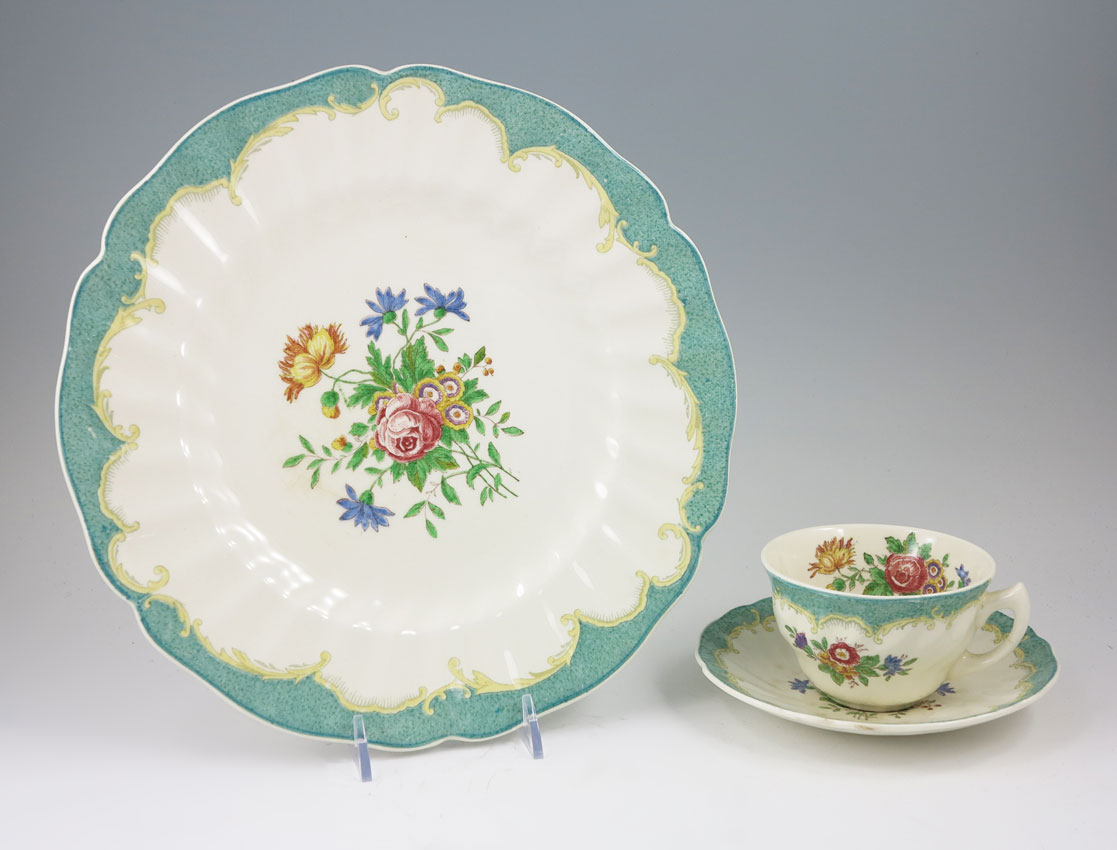 ROYAL DOULTON KINGSWOOD CHINA