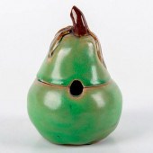 ROYAL DOULTON LAMBETH VERA HUG