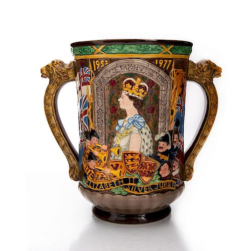 ROYAL DOULTON LOVING CUP, QUEEN