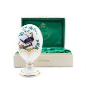 ROYAL DOULTON MINTON EGG WITH
