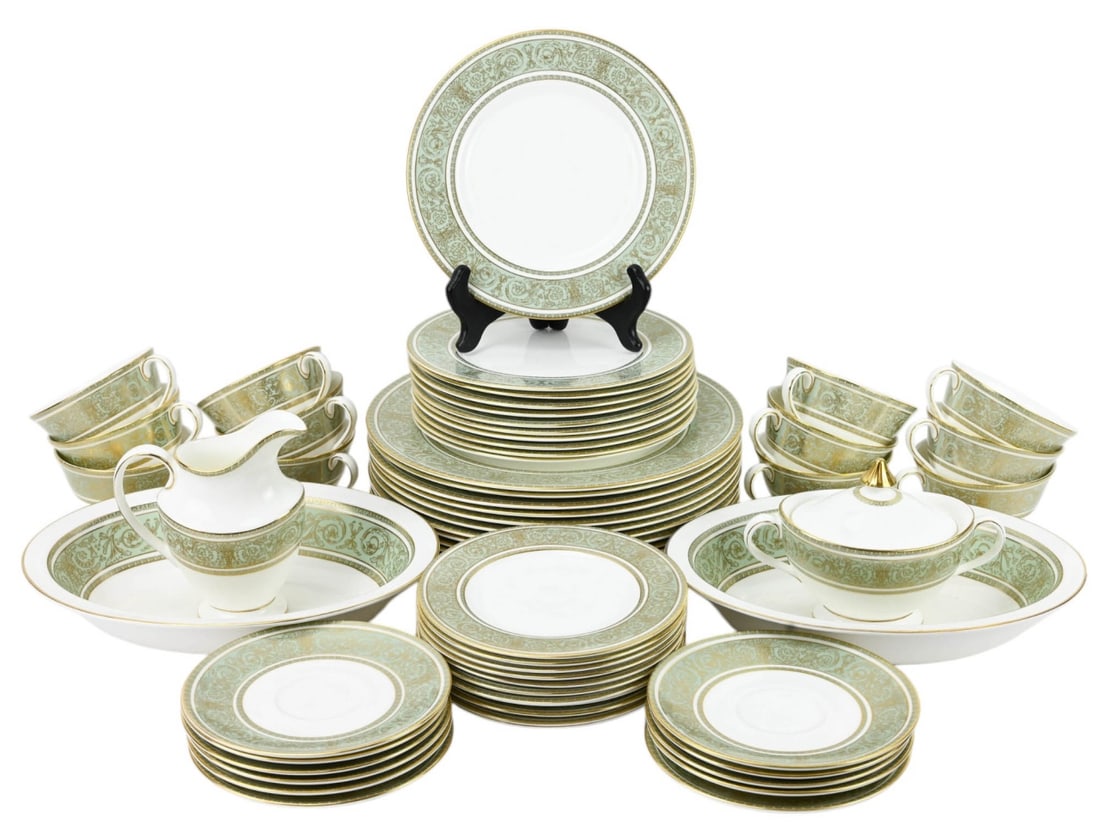 ROYAL DOULTON PORCELAIN ENGLISH