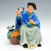 ROYAL DOULTON PORCELAIN FIGURI