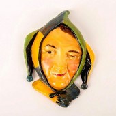 ROYAL DOULTON SMALL WALL MASK,