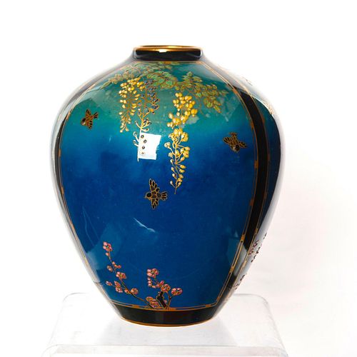 ROYAL DOULTON VASE TITANIAN