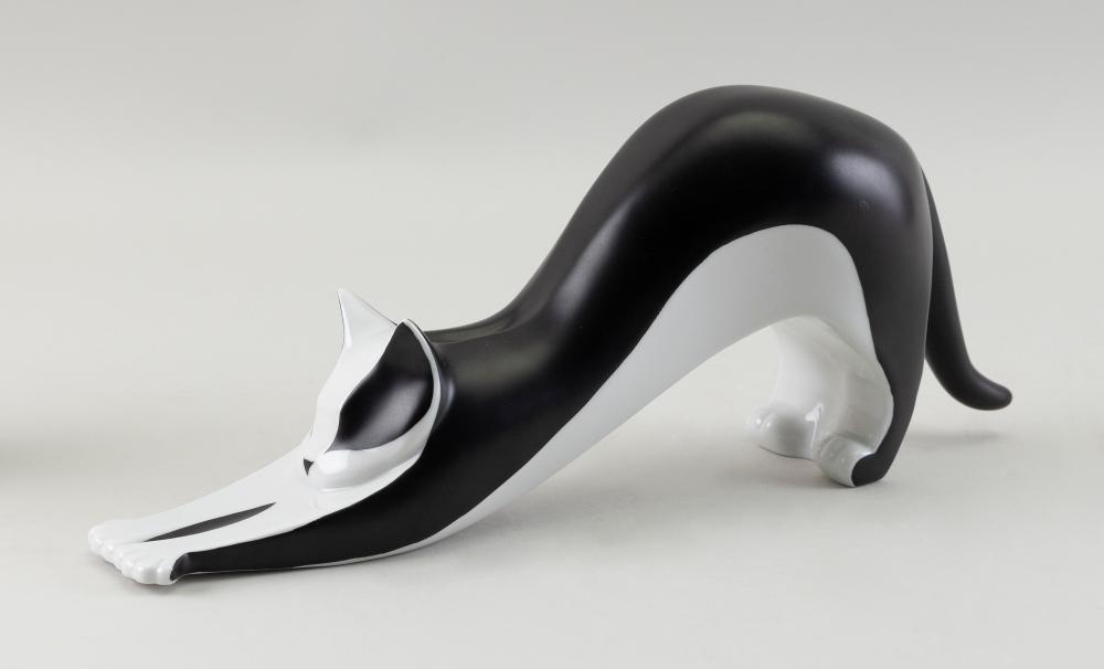 ROYAL DUX PORCELAIN MODERNIST