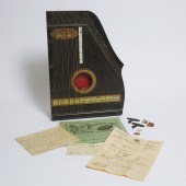 Royal Guitar Zither Company, T