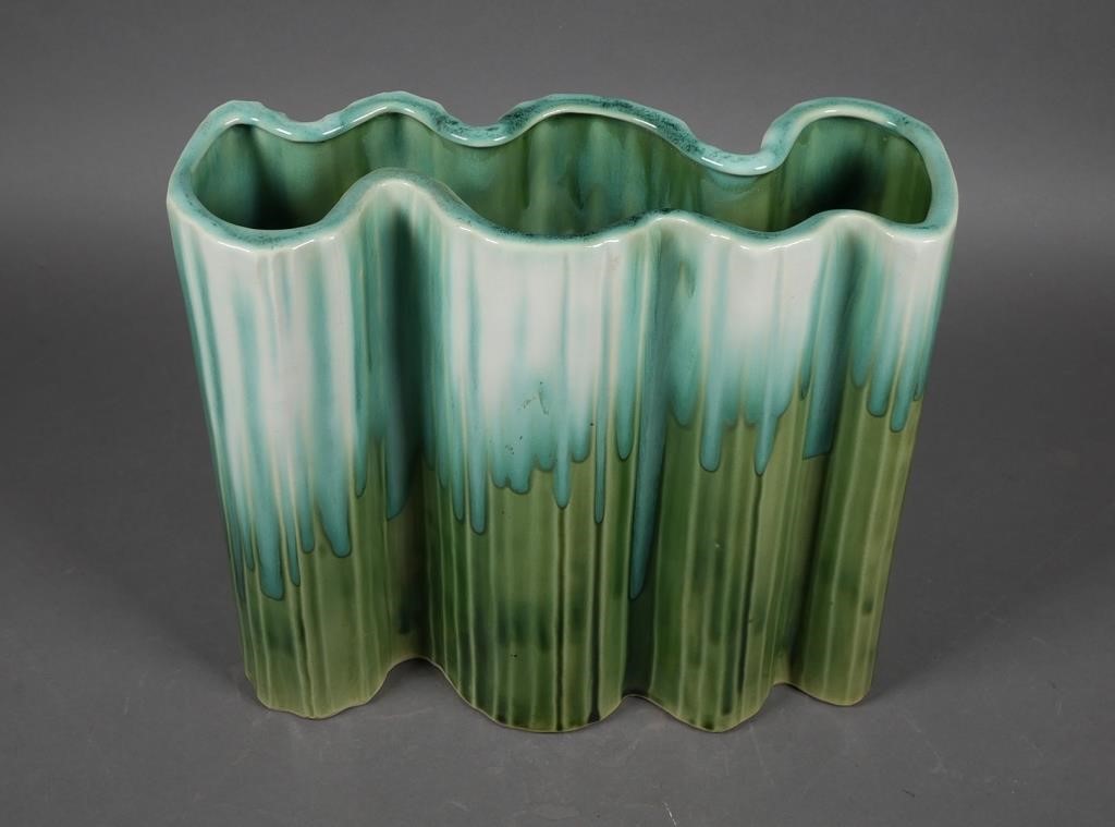 ROYAL HICKMAN #613 ART POTTERY