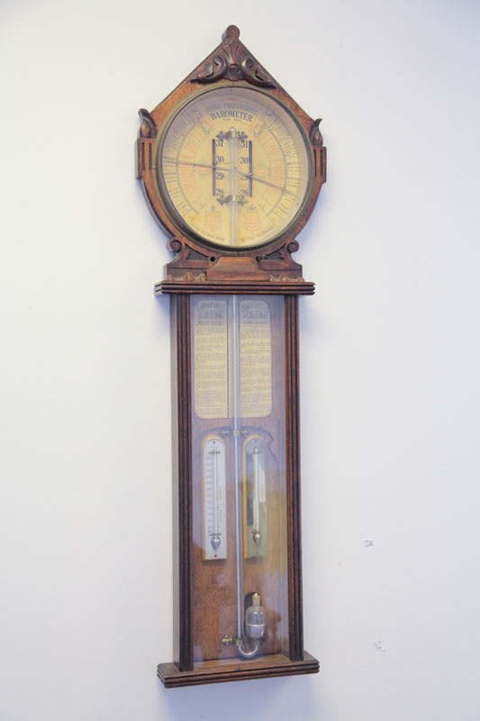 ROYAL POYTECHNIC BAROMETER. Mercury