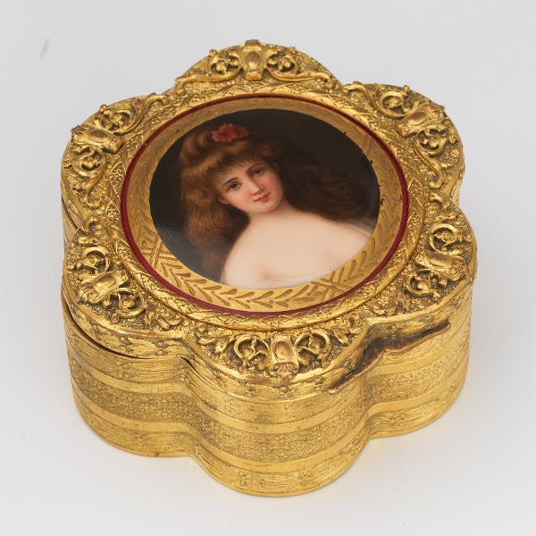ROYAL VIENNA STYLE D'ORE BRONZE