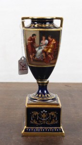 ROYAL VIENNA STYLE PORCELAIN U