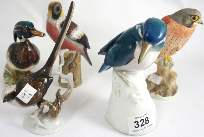 Royal Worcester Kestrel (1976) Karl