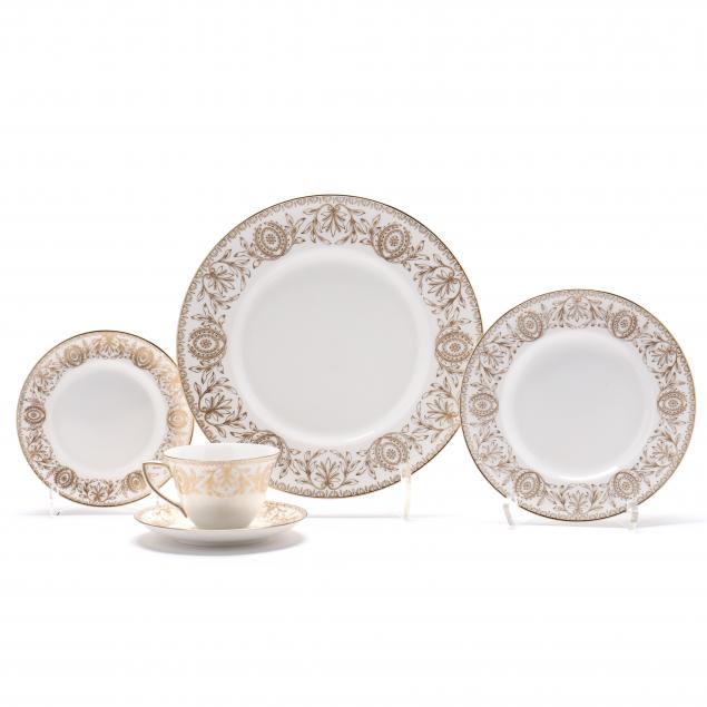 ROYAL WORCESTER POMPADOUR GOLD