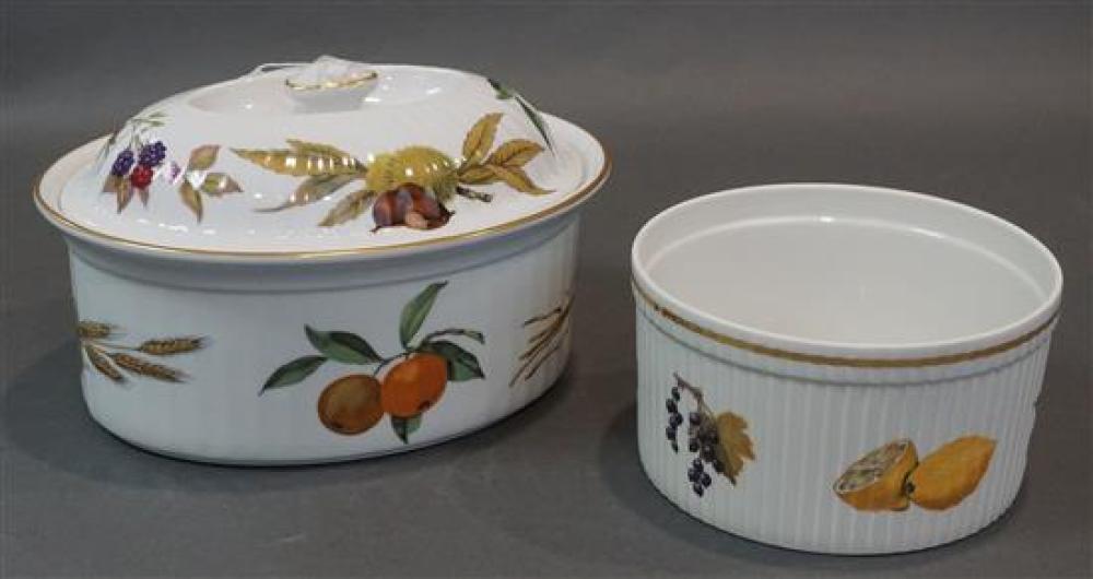 ROYAL WORCESTER PORCELAIN CASSEROLE