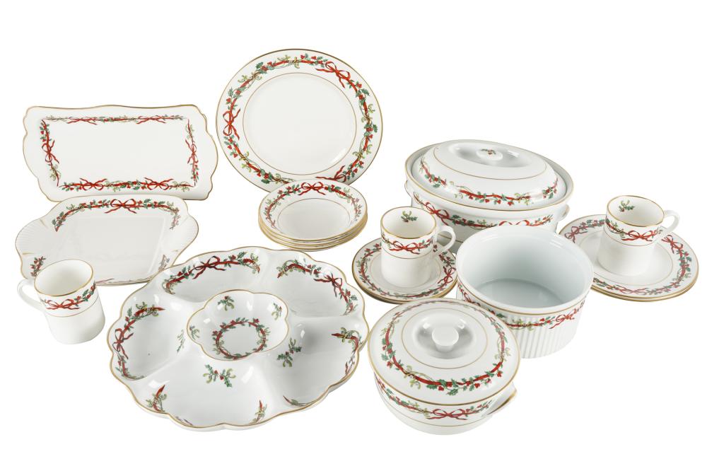 ROYAL WORCESTER PORCELAIN DINNER