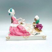 ROYAL WORCESTER PORCELAIN FIGU