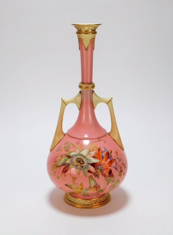 ROYAL WORCESTER RETICULATED