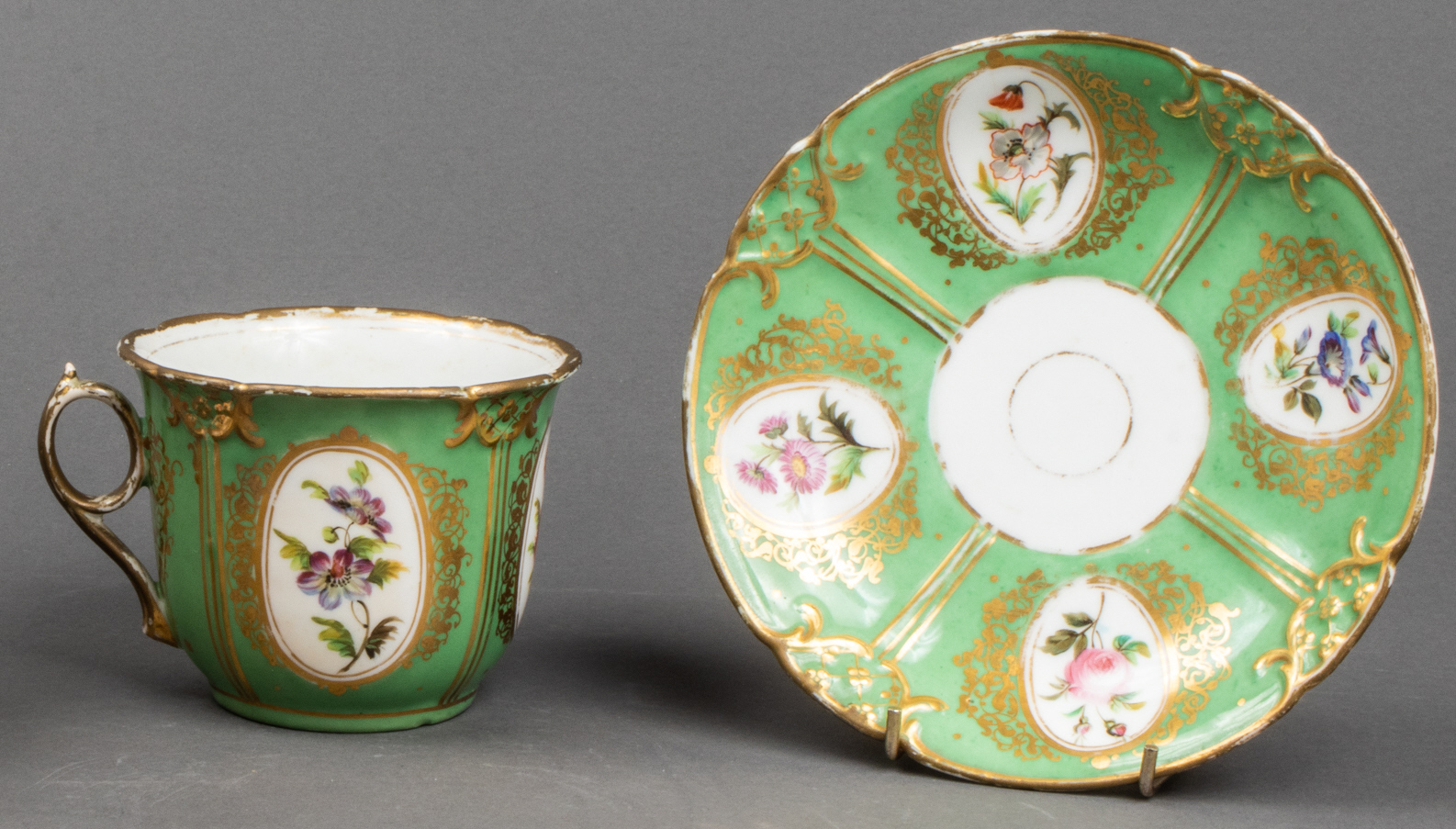 ROYAL WORCESTER TEA CUP AND