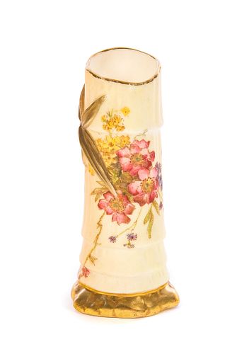 ROYAL WORCESTER VASERoyal Worcester
