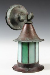 ROYCROFTER PORCH LIGHT - Signe