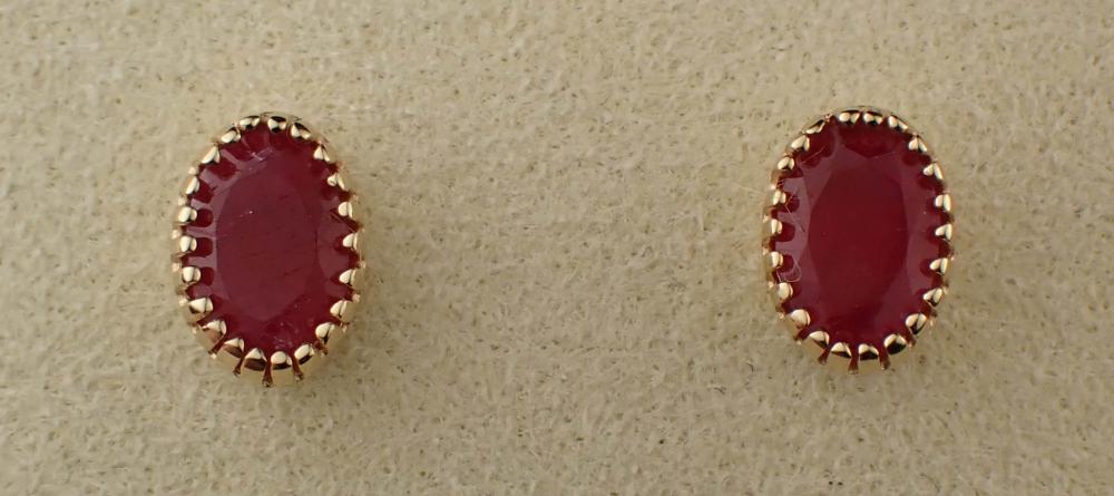 RUBY AND FOURTEEN KARAT GOLD EAR