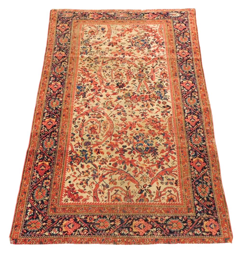 RUG: ANTIQUE PERSIAN FERRAGHAN