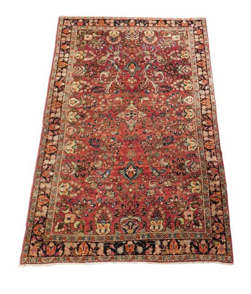 RUG: ANTIQUE PERSIAN SAROUK, 6' 10"