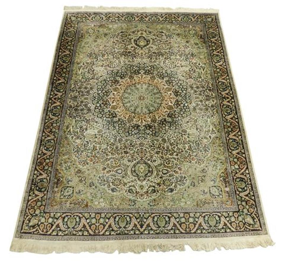 RUG: CLASSIC VINTAGE PERSIAN
