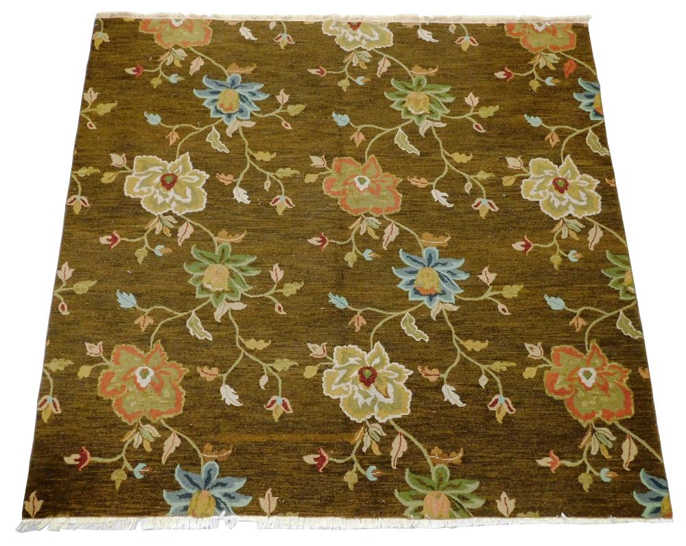 RUG: HANDWOVEN INDIAN SOUMEK, 8'