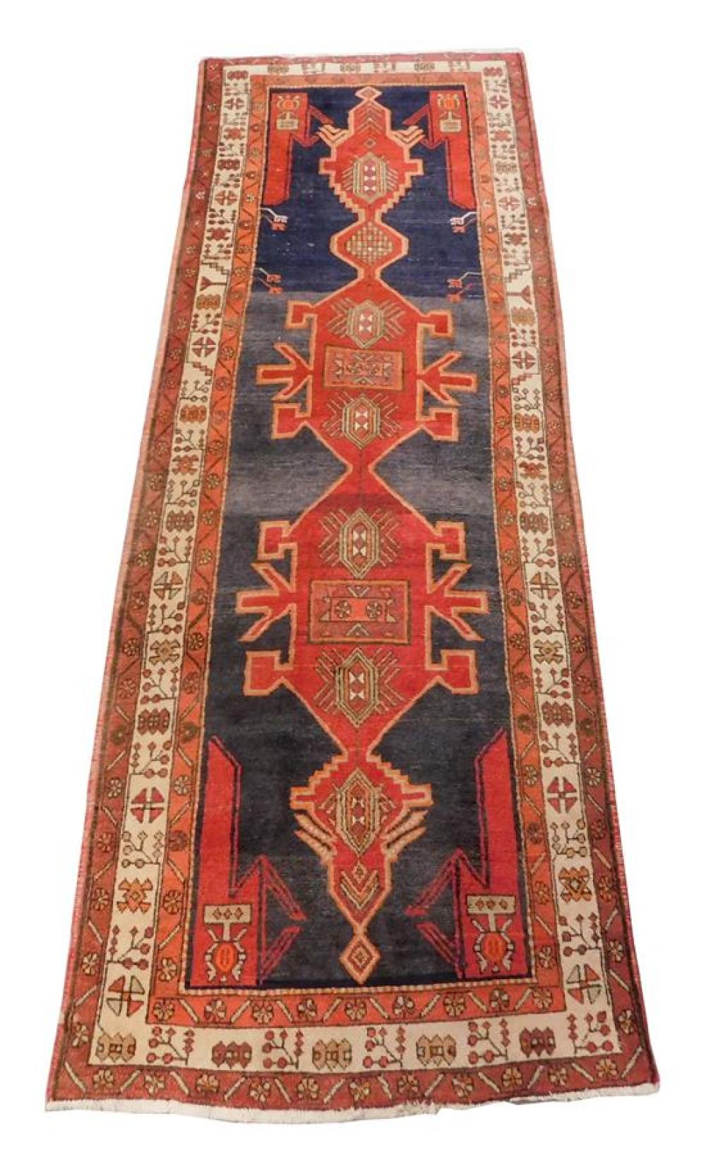 RUG: MODERN IRANIAN RUNNER, 10' X