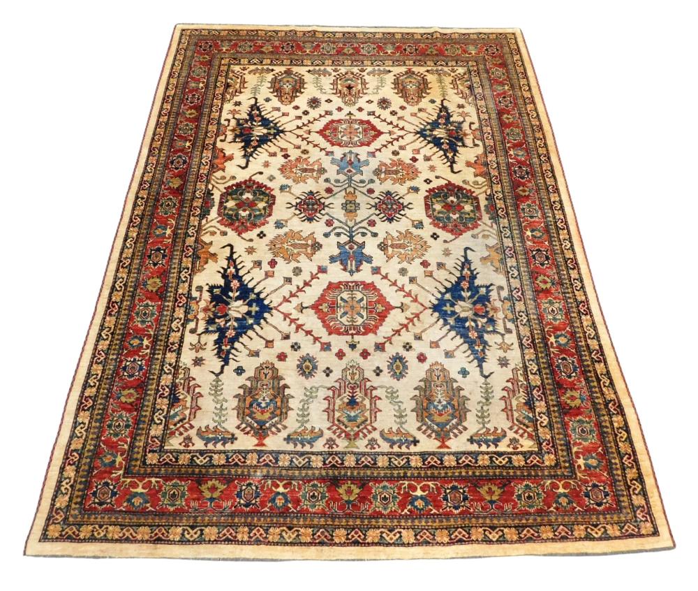 RUG: MODERN ORIENTAL RUG, 7' 7" X